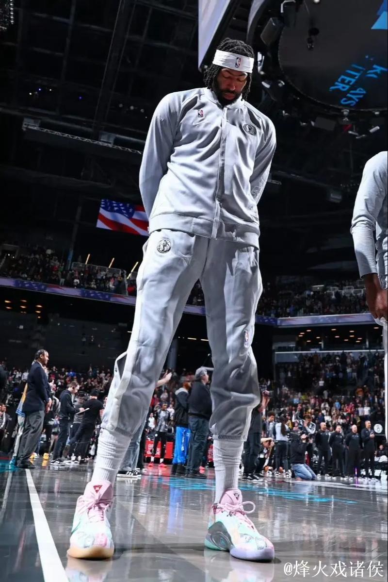 TA:联盟有人猜测独行侠或许考虑明夏再出手交易AD TA:联盟有人猜测独行侠或许考虑明夏再出手交易AD